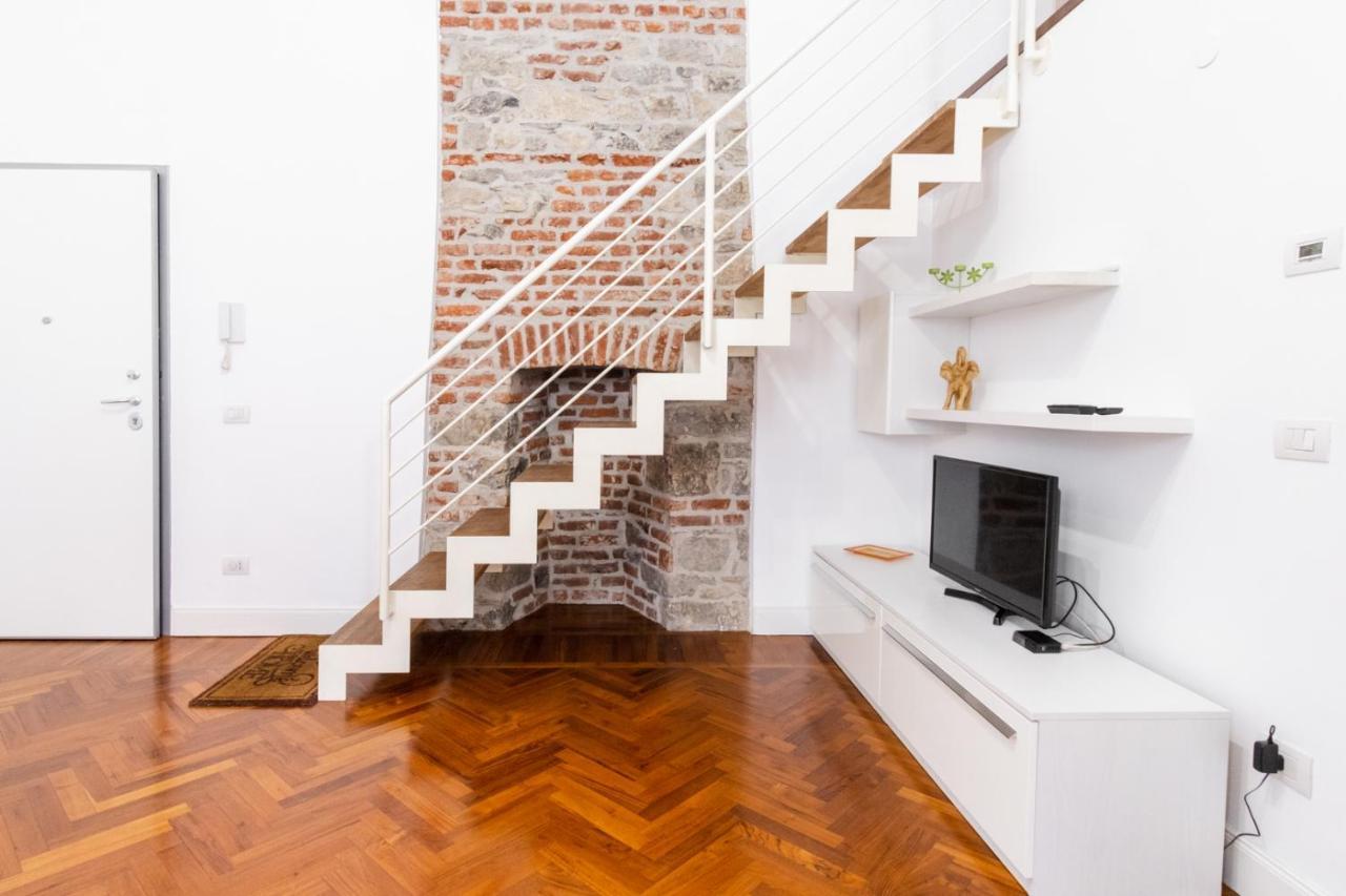 Loft Via Morosini Centro Varese - Ixihome Luaran gambar
