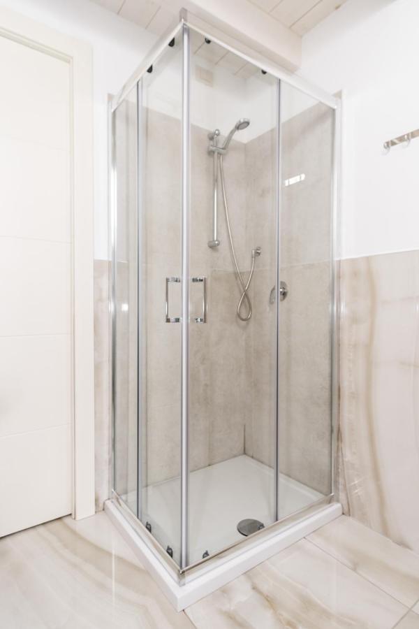 Loft Via Morosini Centro Varese - Ixihome Luaran gambar